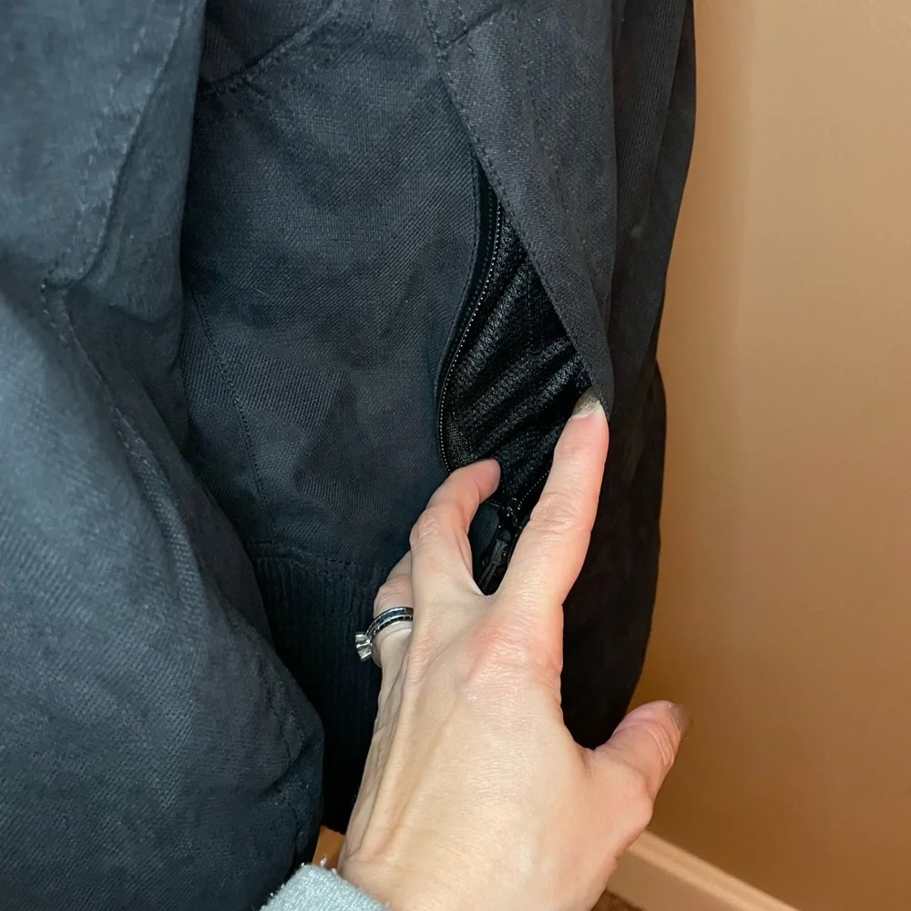 Like New, Women’s Harley Davidson, size small, black and orange riding jacket. - Picture 5 of 15